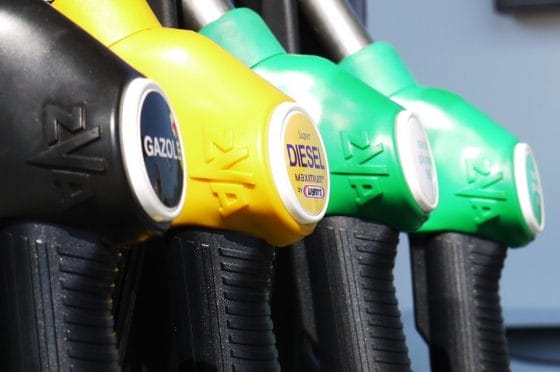 Rincari benzina in Toscana: il Codacons presenta un esposto