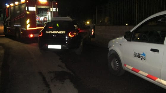 Carabinieri speronati e feriti in inseguimento e arresto ladri a Prato