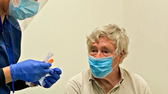 Covid, quarta dose: dove e quando farla. L’appello di Bezzini