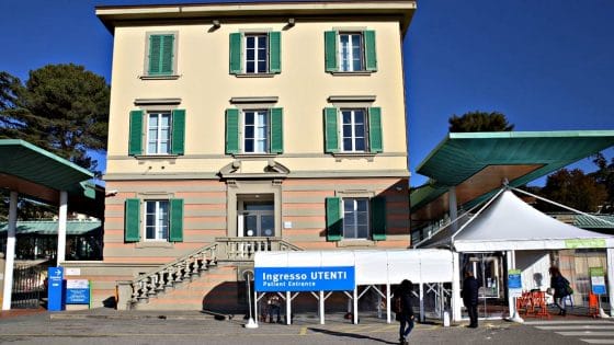 Firenze: il Meyer riapre le visite al secondo genitore/visitatore