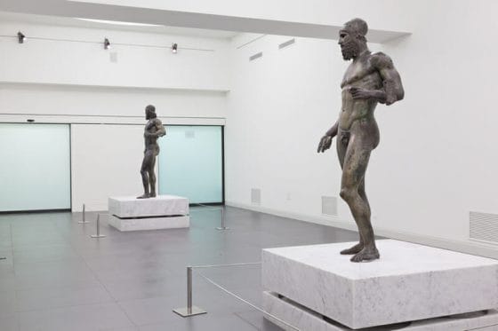I Bronzi di Riace tornano in mare. In Versilia